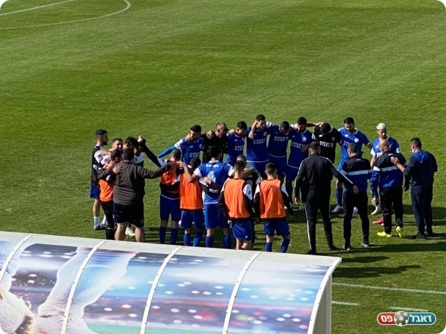 שחקני דימונה מאוכזבים בסיום (דן בונבידה)